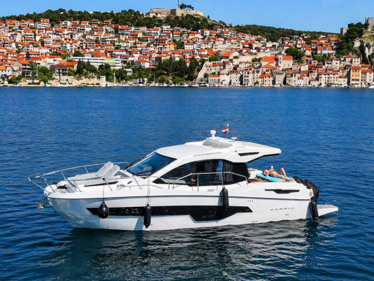 Bootverhuur Karnic s37x in Šibenik via SamBoat