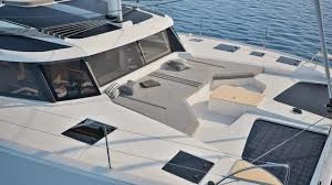 Verhuur Catamaran Fountaine Pajot met vaarbewijs