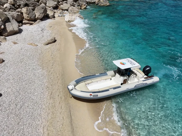 RIB te huur in Cala Gonone voor de beste prijs