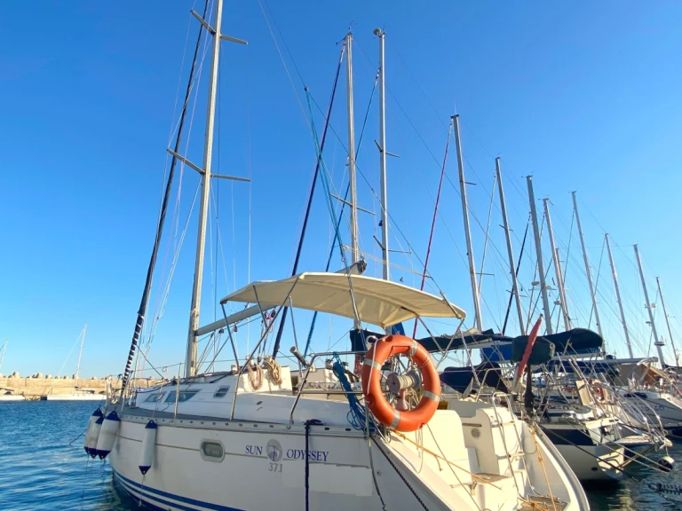Verhuur Zeilboot Jeanneau met vaarbewijs