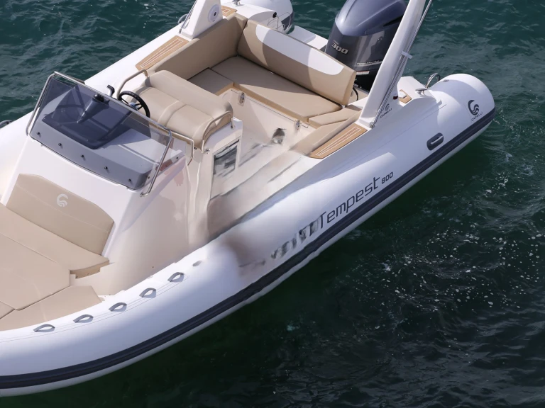 Jachthuur in Hyères - Capelli capelli 800 sun via SamBoat