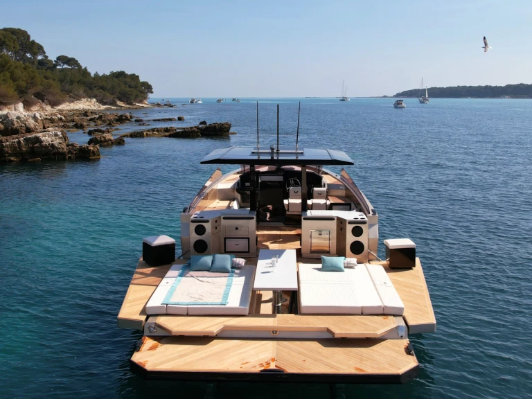Motorboot te huur in Cannes voor de beste prijs