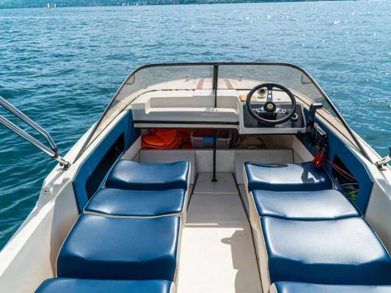 Huur Motorboot met of zonder schipper Rio in Annecy
