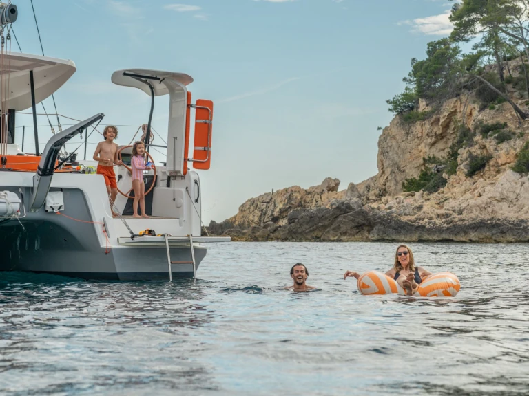 Bootverhuur Excess Excess 13 in Porto-Vecchio via SamBoat