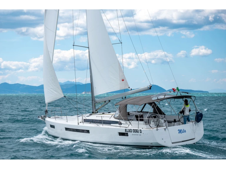Bootverhuur Puntone goedkoop Sun Odyssey 490