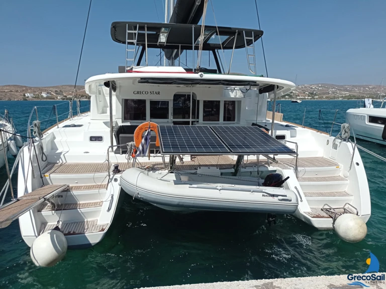 Bootverhuur Paros (Eiland) goedkoop Lagoon 450 F