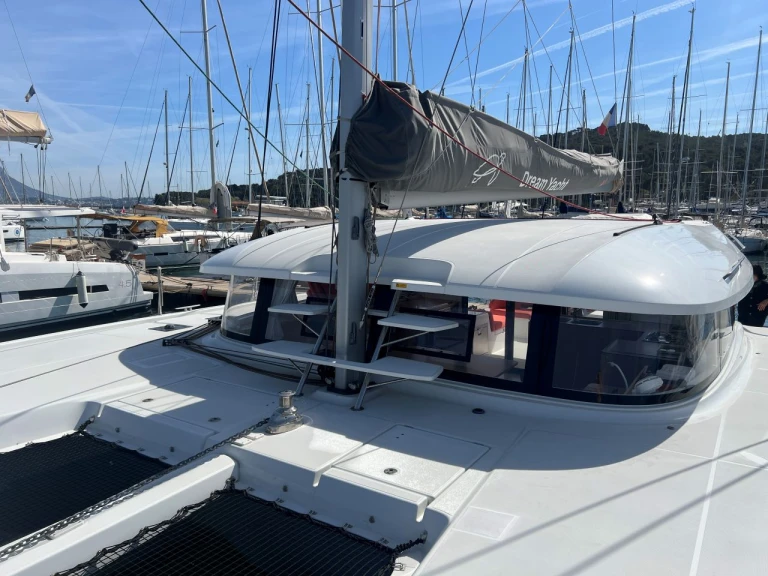 Excess Excess 14 te huur van particulier of professional in Saint-Mandrier-sur-Mer