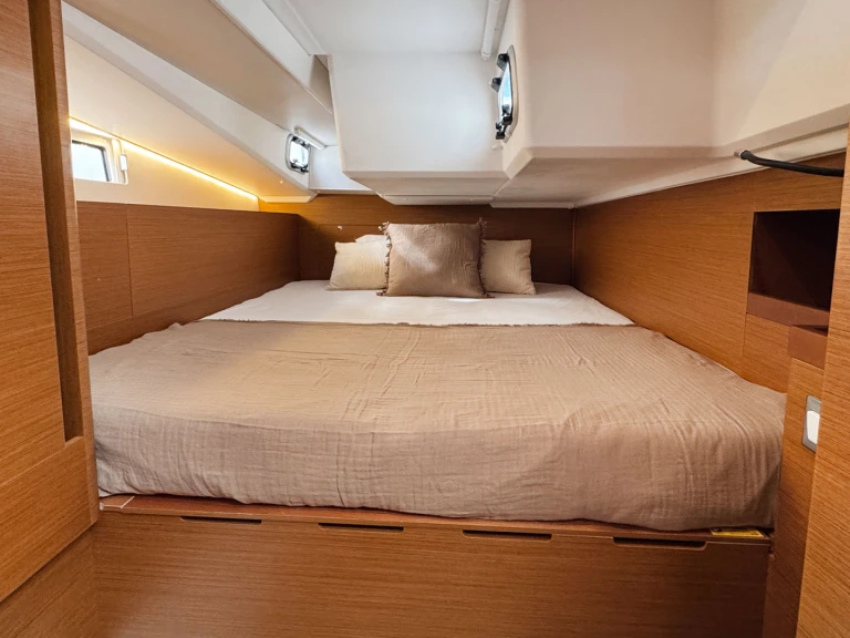 Jachthuur in Puntone - Jeanneau Sun Odyssey 490 via SamBoat