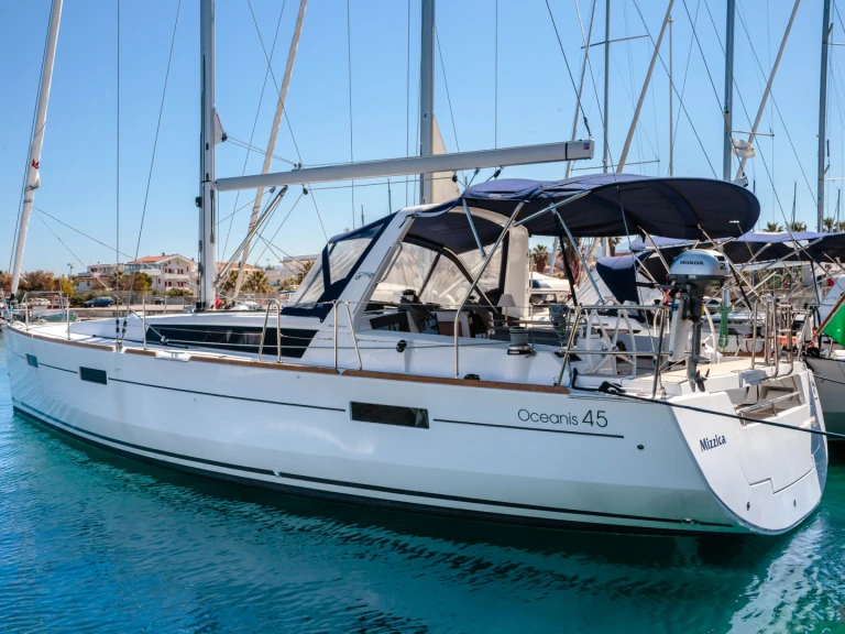 Jachthuur in Villa San Giovanni - Bénéteau Oceanis 45 via SamBoat