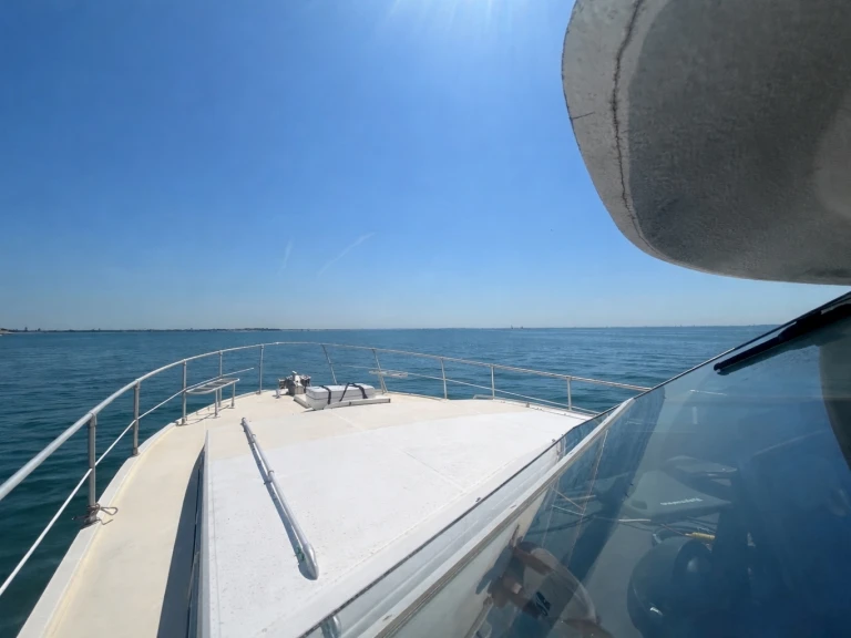 Huur Motorboot met of zonder schipper Guy Couach in La Rochelle