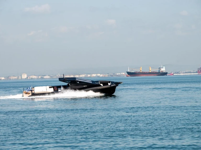 Huur RIB met of zonder schipper Avax  in Chalkidikís