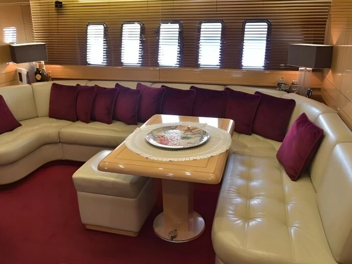 Jacht te huur in Castellammare di Stabia voor de beste prijs