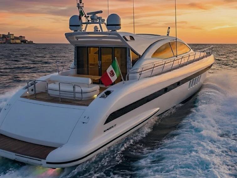 Jachthuur in Castellammare di Stabia -  Mangusta 72 via SamBoat