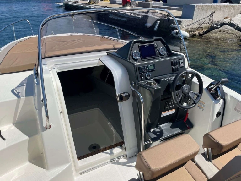 Verhuur Motorboot in Marina (City) - Quicksilver Activ 755 Sundeck