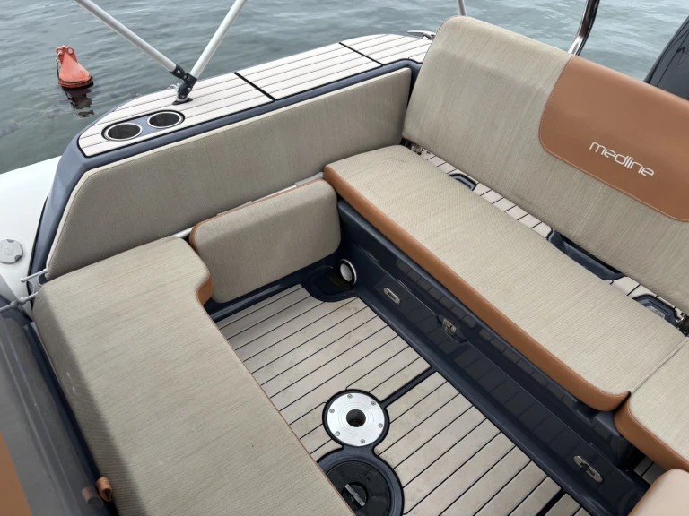 Zodiac Medline 7.5 te huur van particulier of professional in Trogir