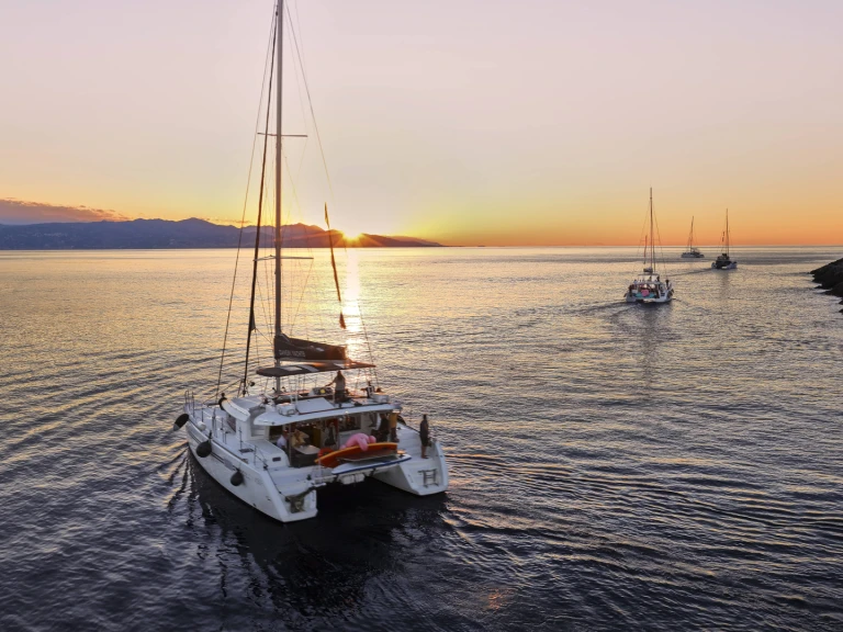 Bootverhuur Lagoon Lagoon 450 F in Heraklion Municipality via SamBoat