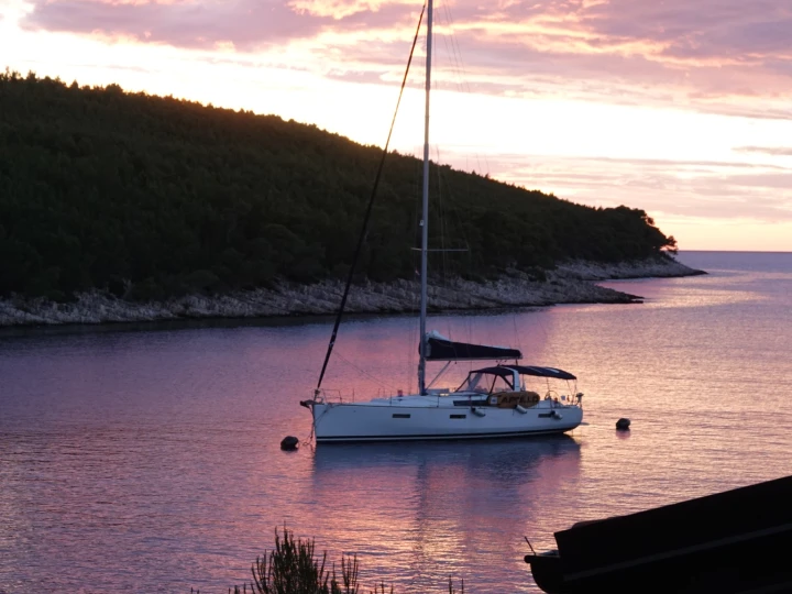Huur Zeilboot met of zonder schipper Bénéteau in Rogoznica