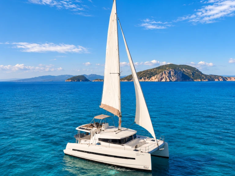 Verhuur Catamaran Bali met vaarbewijs