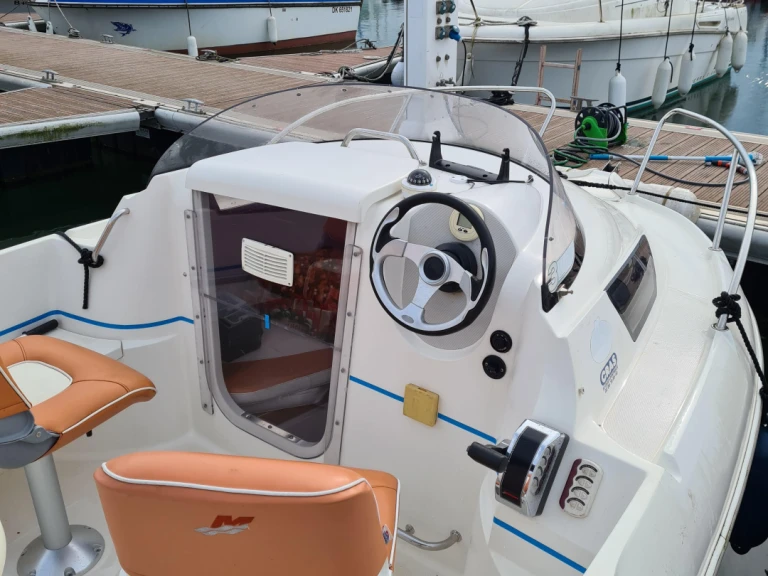 Bootverhuur Quicksilver Quicksilver 470 Cruiser in Dunkerque via SamBoat