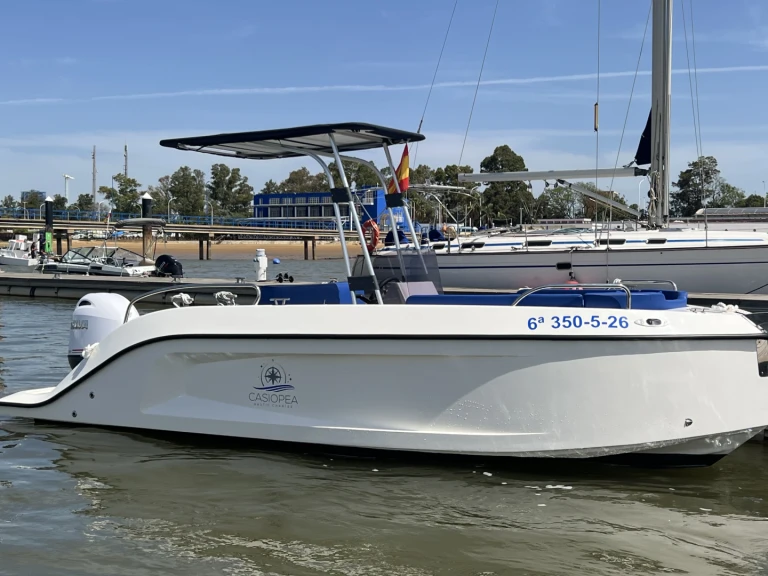 Verhuur Motorboot in Real Club Marítimo de Huelva - Bey Yacht Bey 18