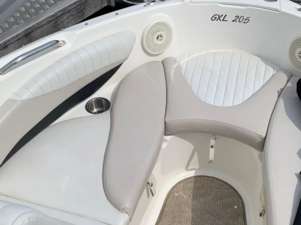Verhuur Motorboot in Le Bourget-du-Lac - Glastron GXL 205