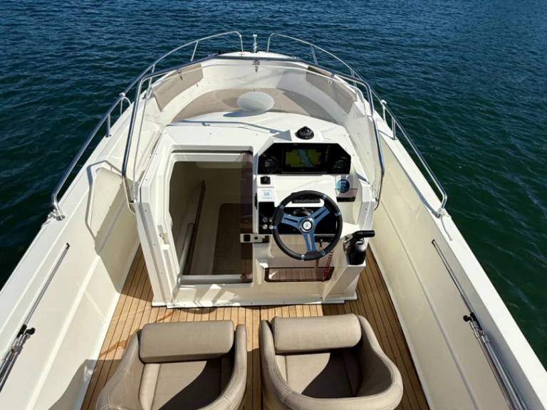 Jachthuur in Combrit - Pacific Craft Pacific Craft 670 Open via SamBoat