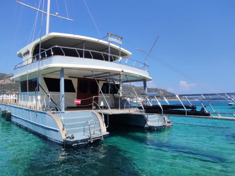 Verhuur Catamaran in Napels - Ozgur ozdemir one off