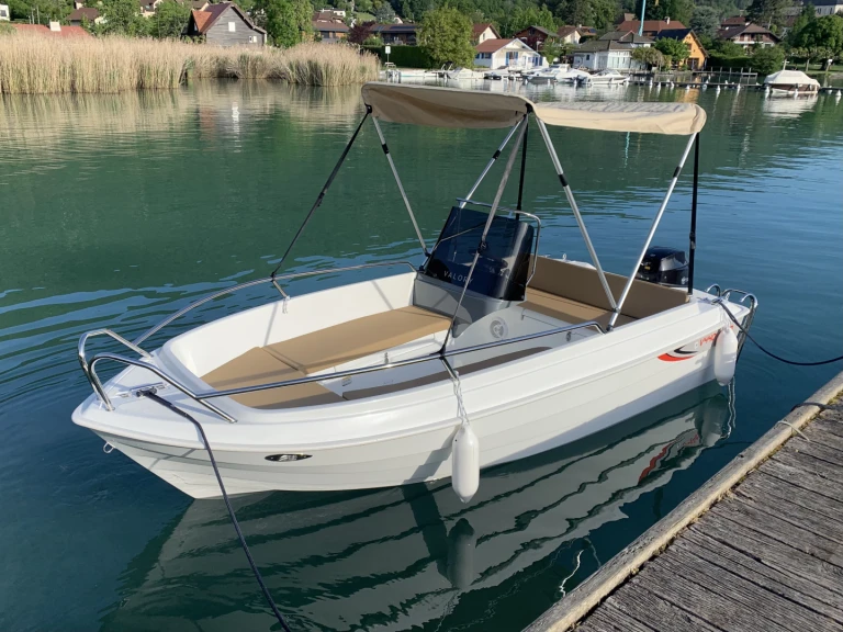 Huur Motorboot met of zonder schipper Valory in Annecy