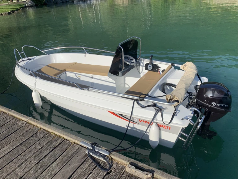 Motorboot te huur in Annecy voor de beste prijs