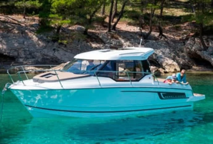 Motorboot te huur in Split voor de beste prijs
