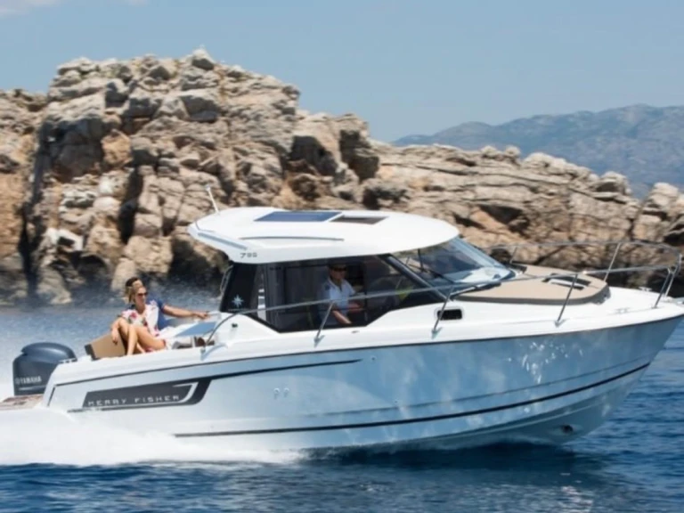 Huur een merry fisher 795 in Split