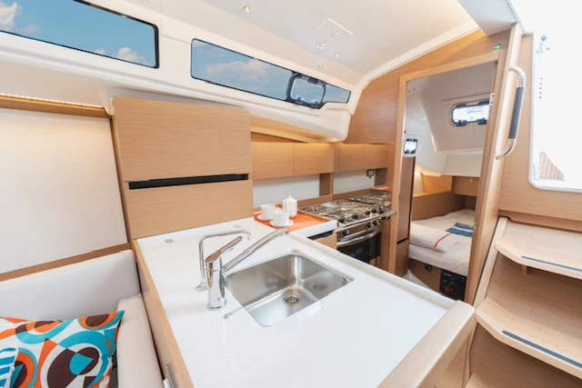 Verhuur Zeilboot in Cres - Jeanneau Sun Odyssey 350