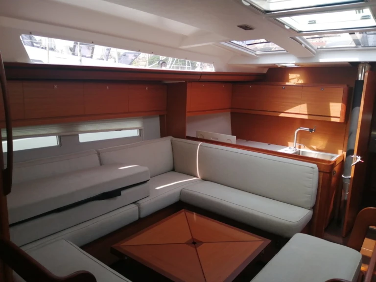 Verhuur Zeilboot in Furnari - Dufour Dufour 520 Grand Large