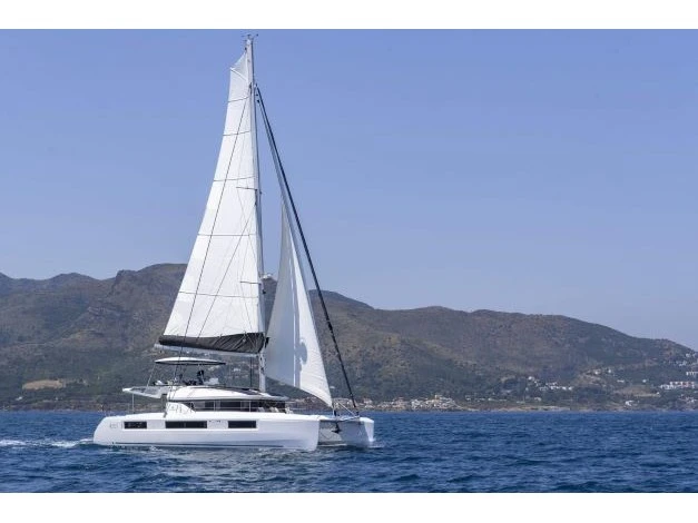Huur Catamaran met of zonder schipper Lagoon in Álimos