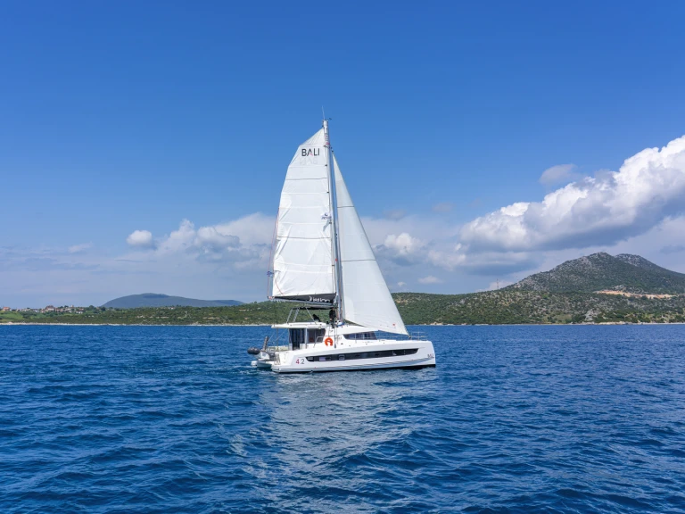 Verhuur Catamaran Bali met vaarbewijs