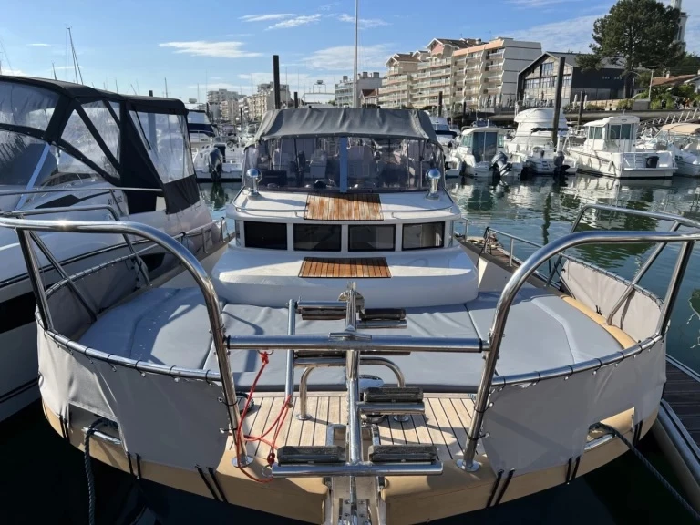 Beacher Beacher V10 Croisière te huur van particulier of professional in Arcachon