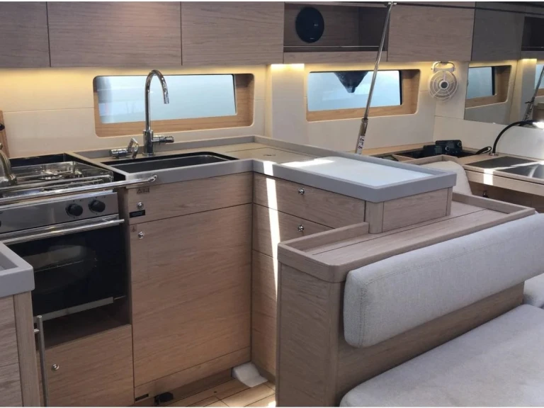 Verhuur Zeilboot in Nikiána - Bénéteau Oceanis 51.1
