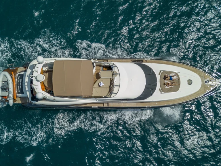 Verhuur Jacht Sunseeker met vaarbewijs