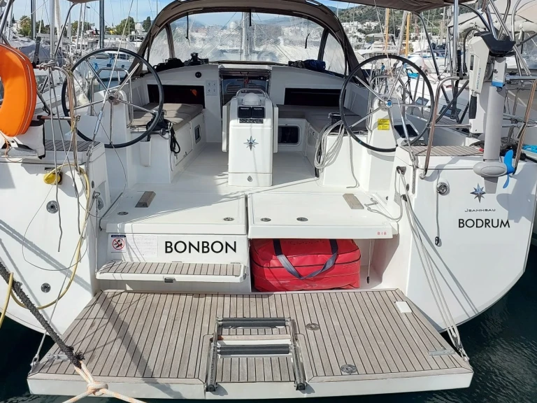 Verhuur Zeilboot in Bodrum - Jeanneau Sun Odyssey 440