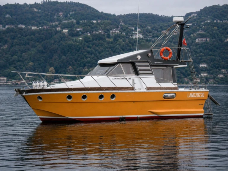 Jachthuur in Angera - Posillipo Martinica 42  via SamBoat