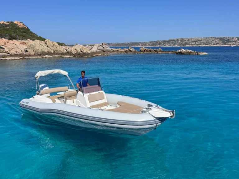 Huur RIB met of zonder schipper Capelli in Palau
