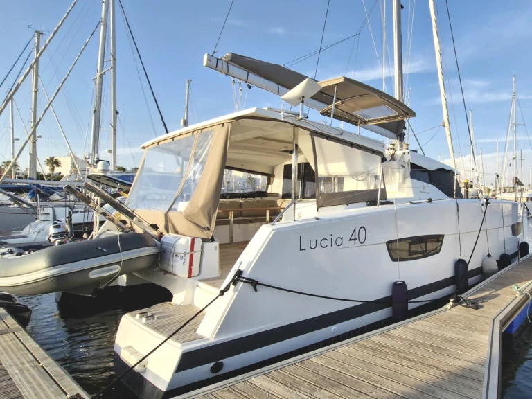 Verhuur Catamaran in Rota - Fountaine Pajot Lucia 40