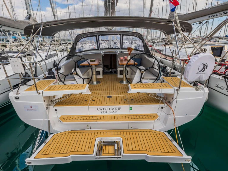 Verhuur Zeilboot in Šibenik - Hanse Hanse 410