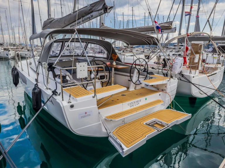 Bootverhuur Hanse Hanse 410 in Šibenik via SamBoat