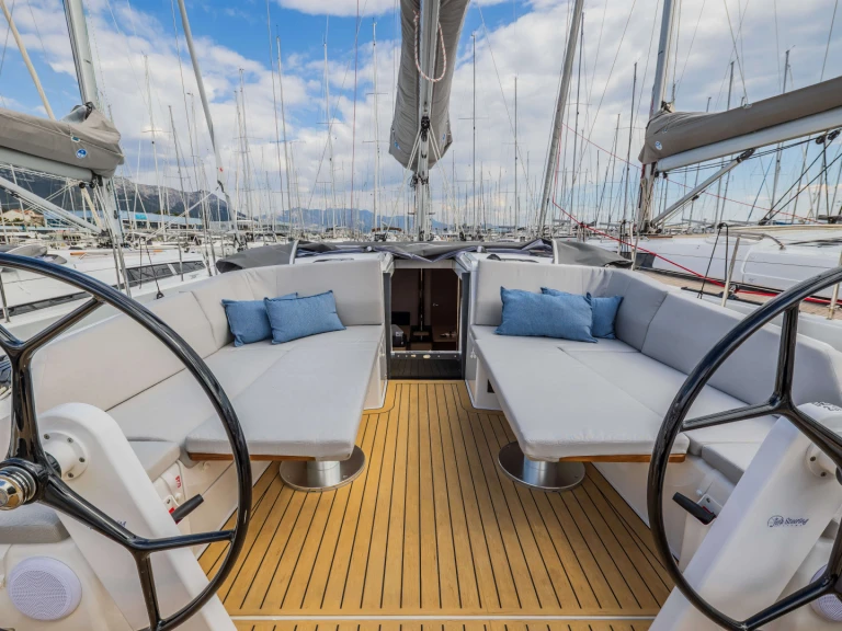 Huur een Hanse Hanse 410 in Šibenik