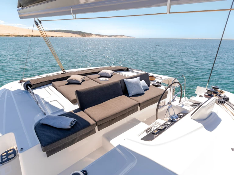 Verhuur Catamaran Lagoon met vaarbewijs