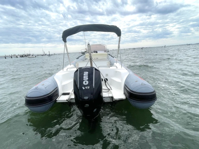Huur een Joker Boat Clubman 26 in Lège-Cap-Ferret