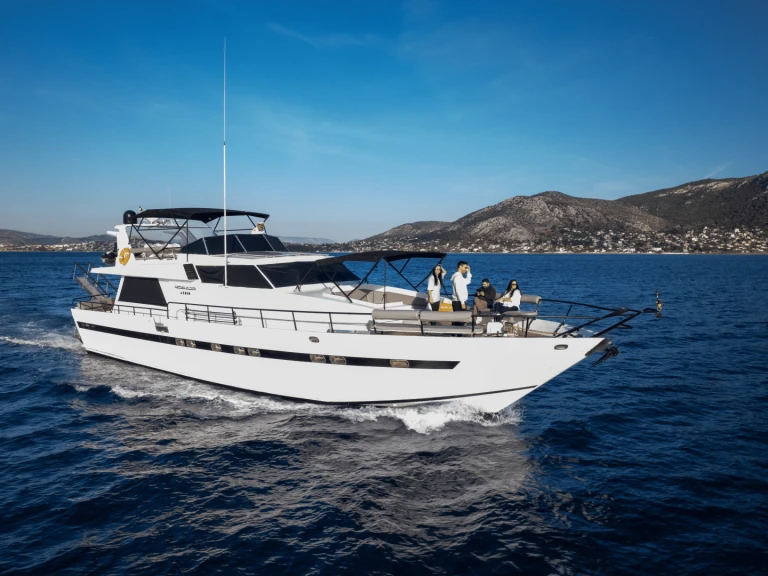 Bootverhuur Cantieri Di Pisa AKhir in Mikrolimano via SamBoat