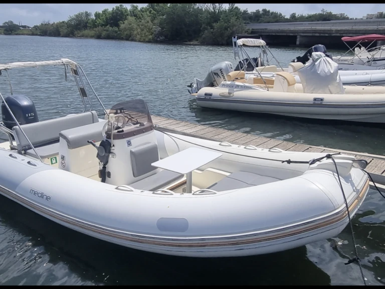 Bootverhuur Zodiac Medline in Frankrijk via SamBoat