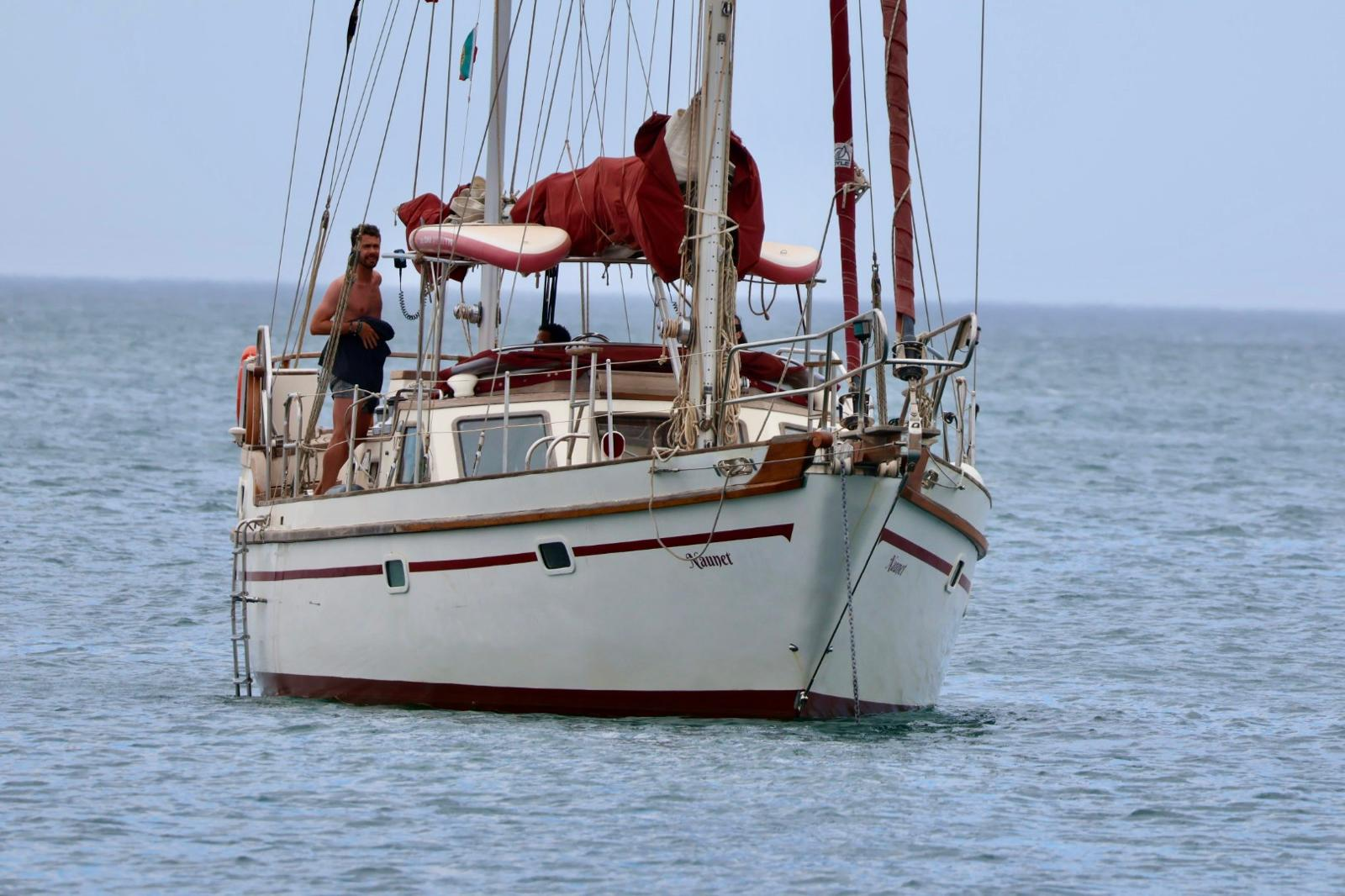 Bootverhuur endurance 43 in Portimão via SamBoat